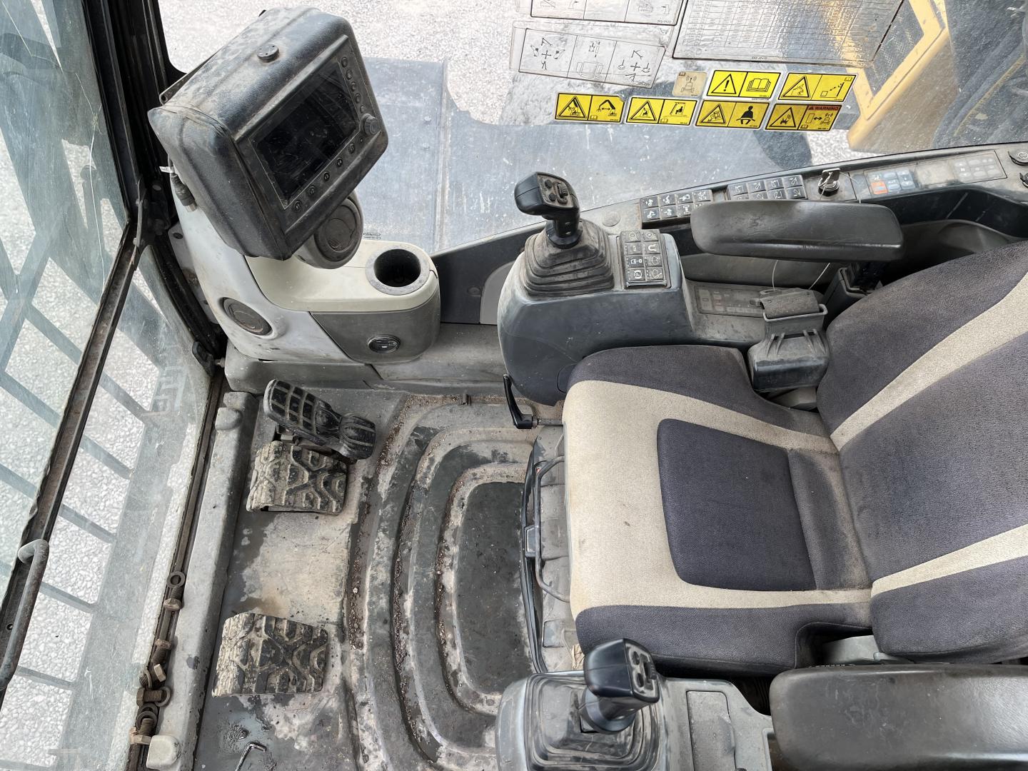 ./imagenes/INVOICE/2019/16875/CATERPILLAR MH3059 (22).JPG